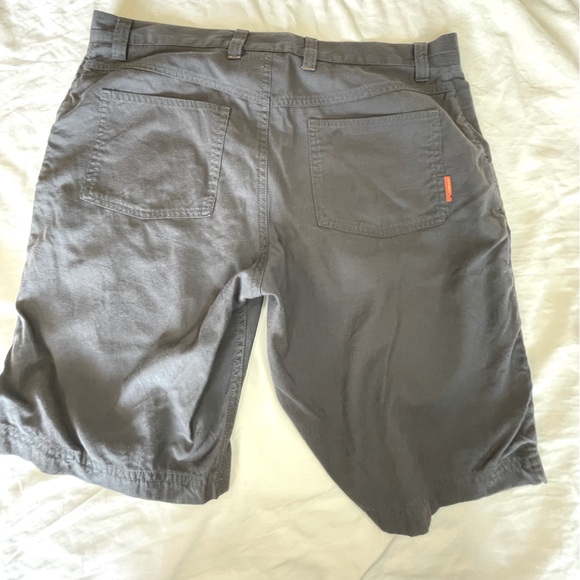 Icebreaker men’s shorts - Picture 5 of 8